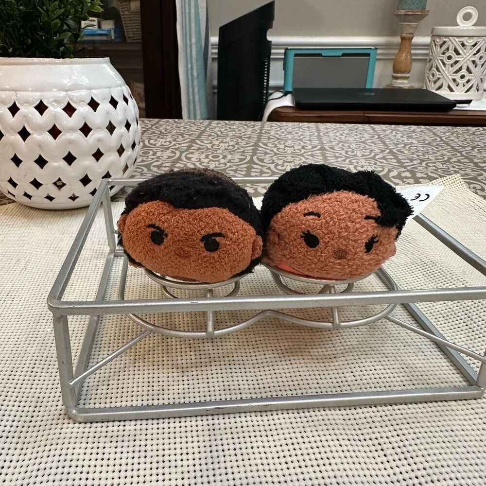Disney Tsum Tsum Moana & Maui 2 Piece 3.5” Plushies Collectible Authentic Item - Picture 1 of 7